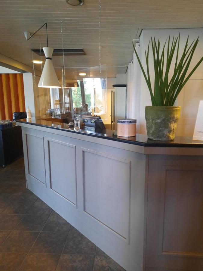 Juthbacka Hotell Uusikaarlepyy Bagian luar foto