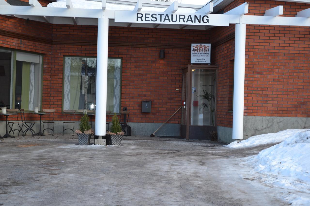 Juthbacka Hotell Uusikaarlepyy Bagian luar foto